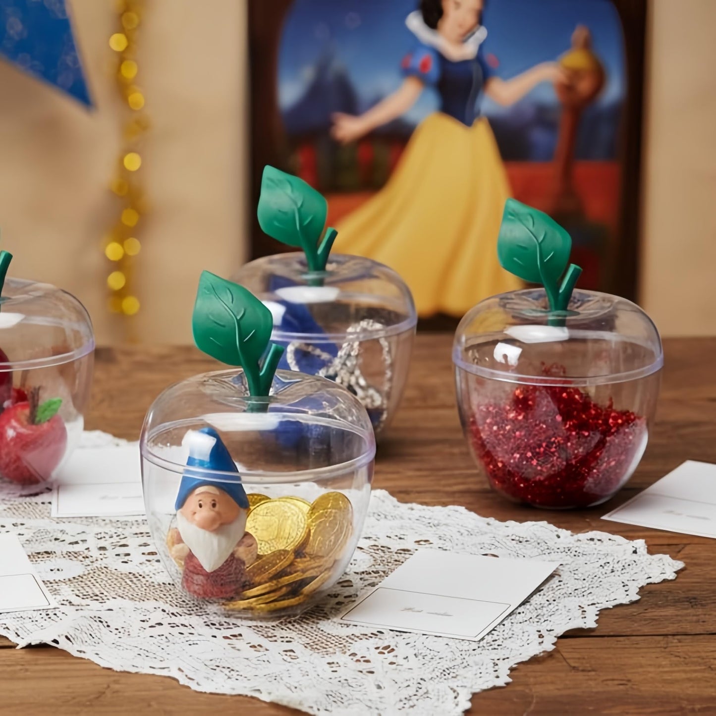 TIEYIPIN Large Clear Apple Container with Blank Cards, Plastic Apple Shaped Gift Box Candy Jar, Back to School Teacher Appreciation Gift, Wedding Party Favor, Christmas Decorations Supplies