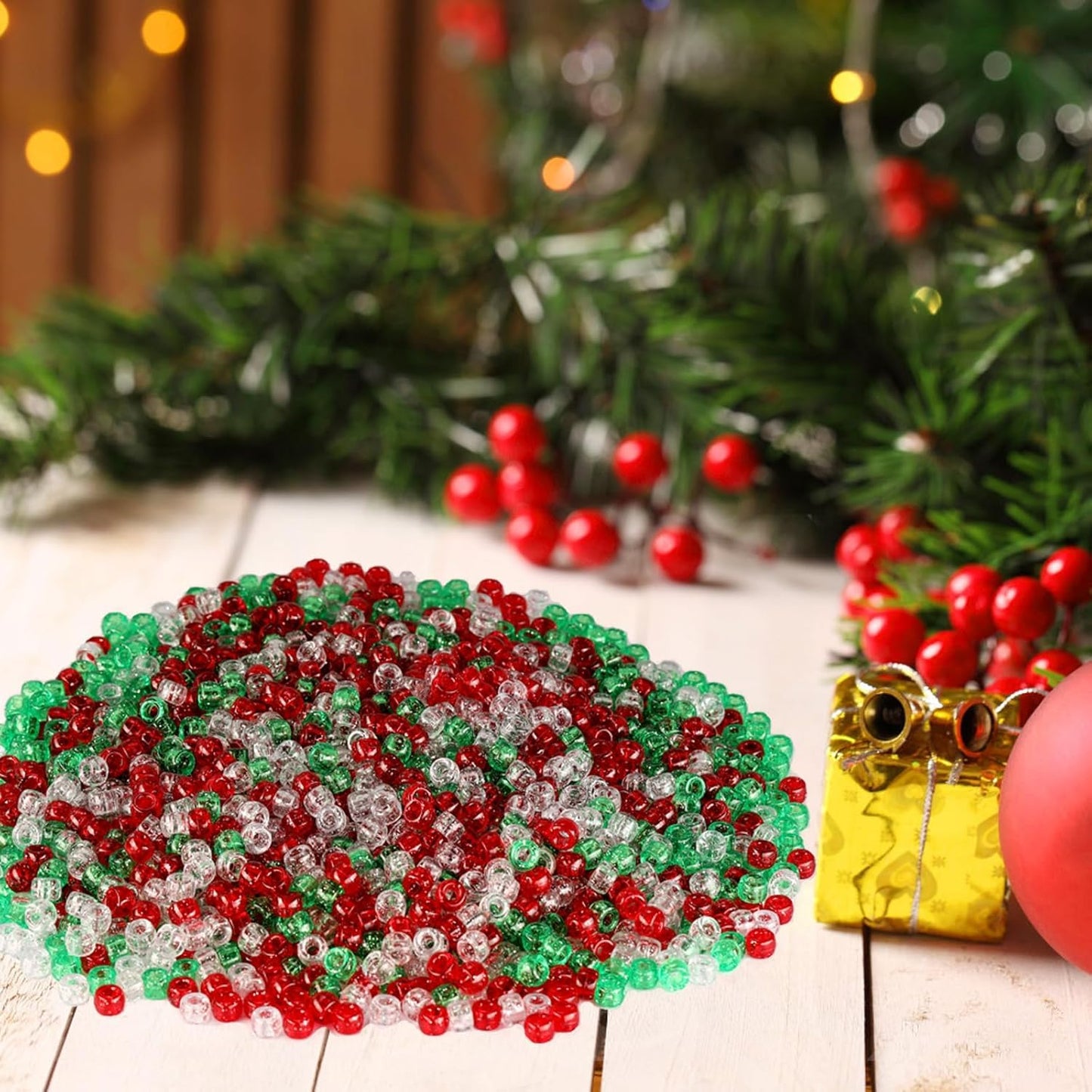 Christmas Beads 2400 Pcs，Christmas Pony Beads,Glitter Pony Bead Bulk for Necklace Bracelets Earrings Jewelry Making Party Decoration Supplies DIY Craft