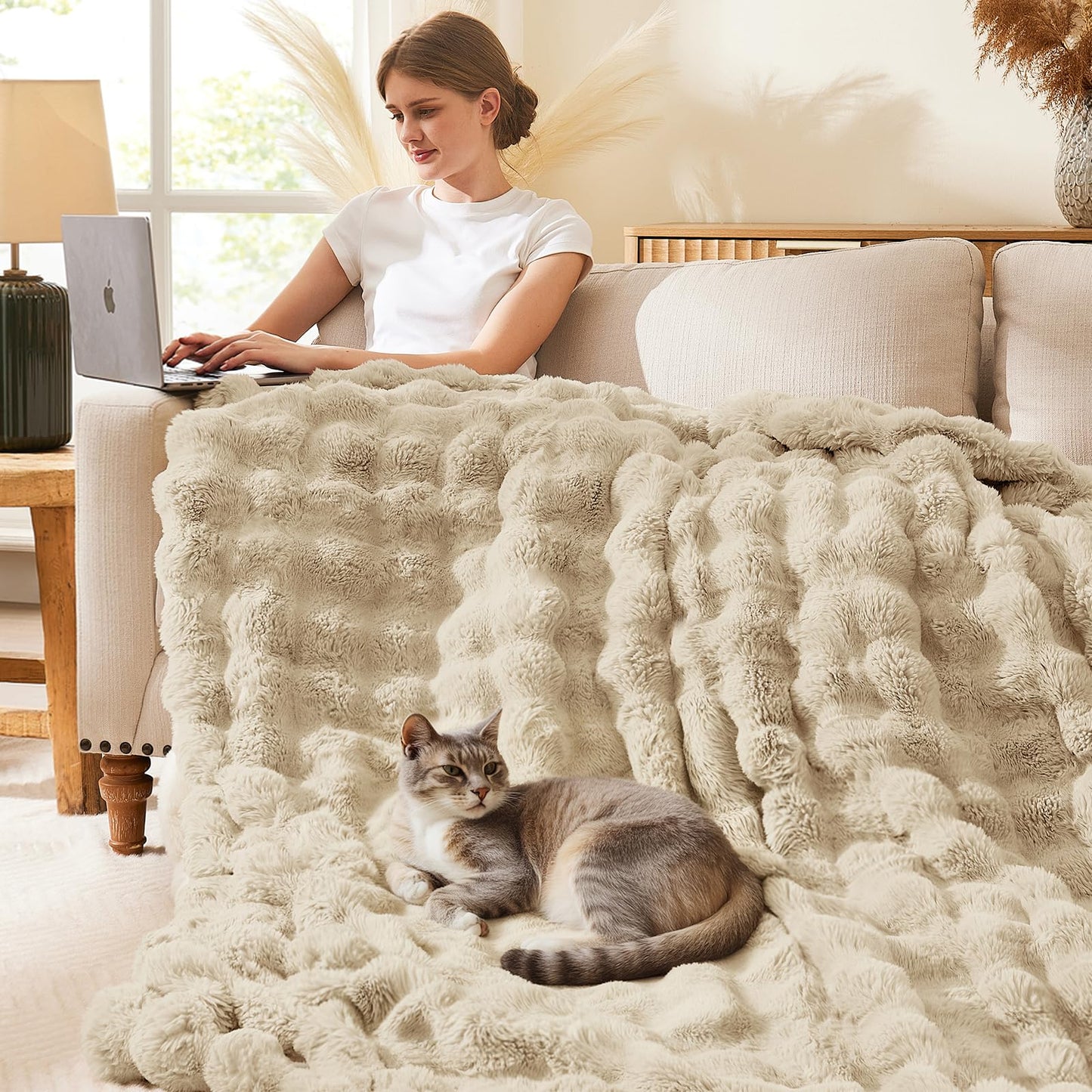 L'AGRATY Faux Rabbit Fur Blanket: 50" x 60" Luxury Soft Fluffy Thick Fur Throw Blanket for Couch Bed Sofa - Cozy Plush Bubble Blankets for Winter: Warm Flannel Fleece Decorative Blanket(Almond White)
