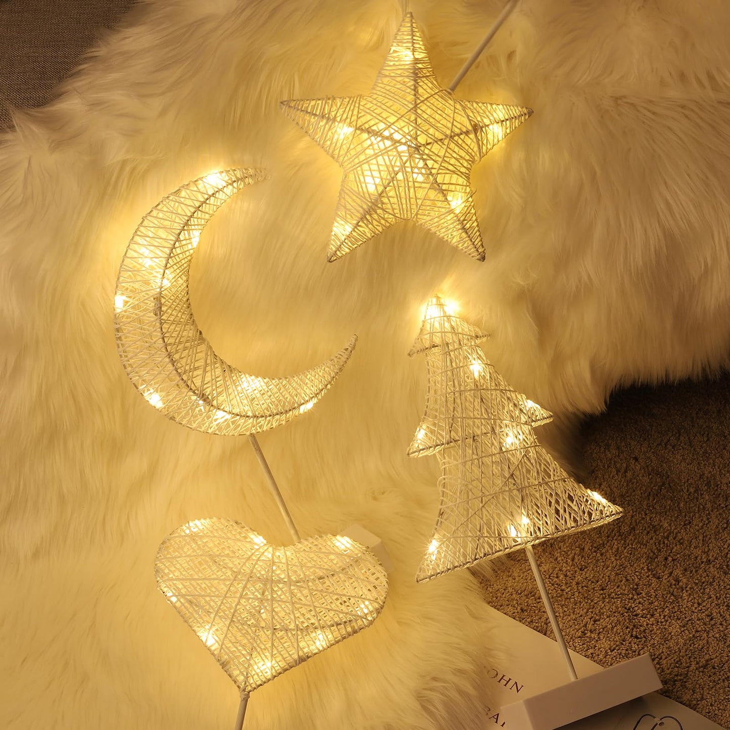 Lewondr Heart Decorative Table Lamp, Valentines Day LED Light Winding Cotton Thread Night Lamp for Bedroom, Battery Powered Desk Lamp for Galentine's Day Romantic Gifts for Women Home Decorations