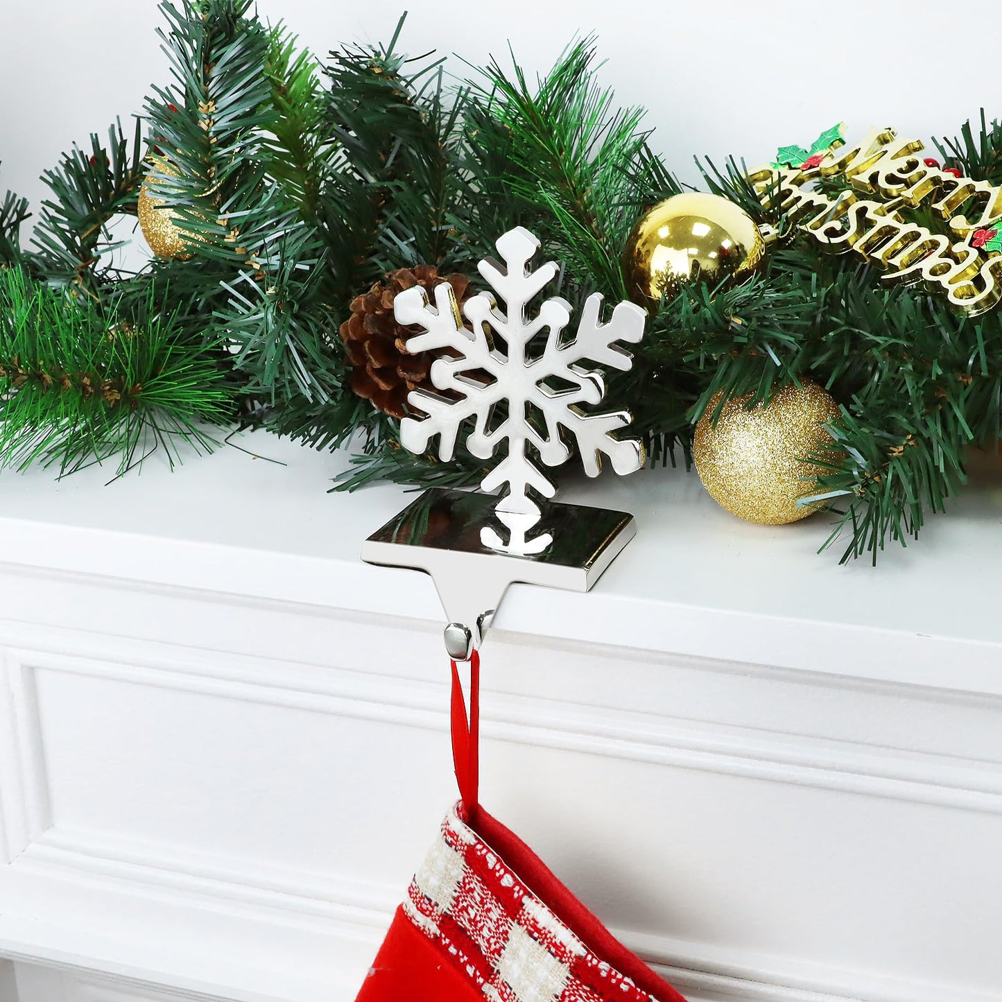 Hxezoc Snowflake Christmas Stocking Holders Silver Metal Mantel Stocking Hangers for Christmas Fireplace Mantel Decorations Christmas Holiday Supplies (Small)