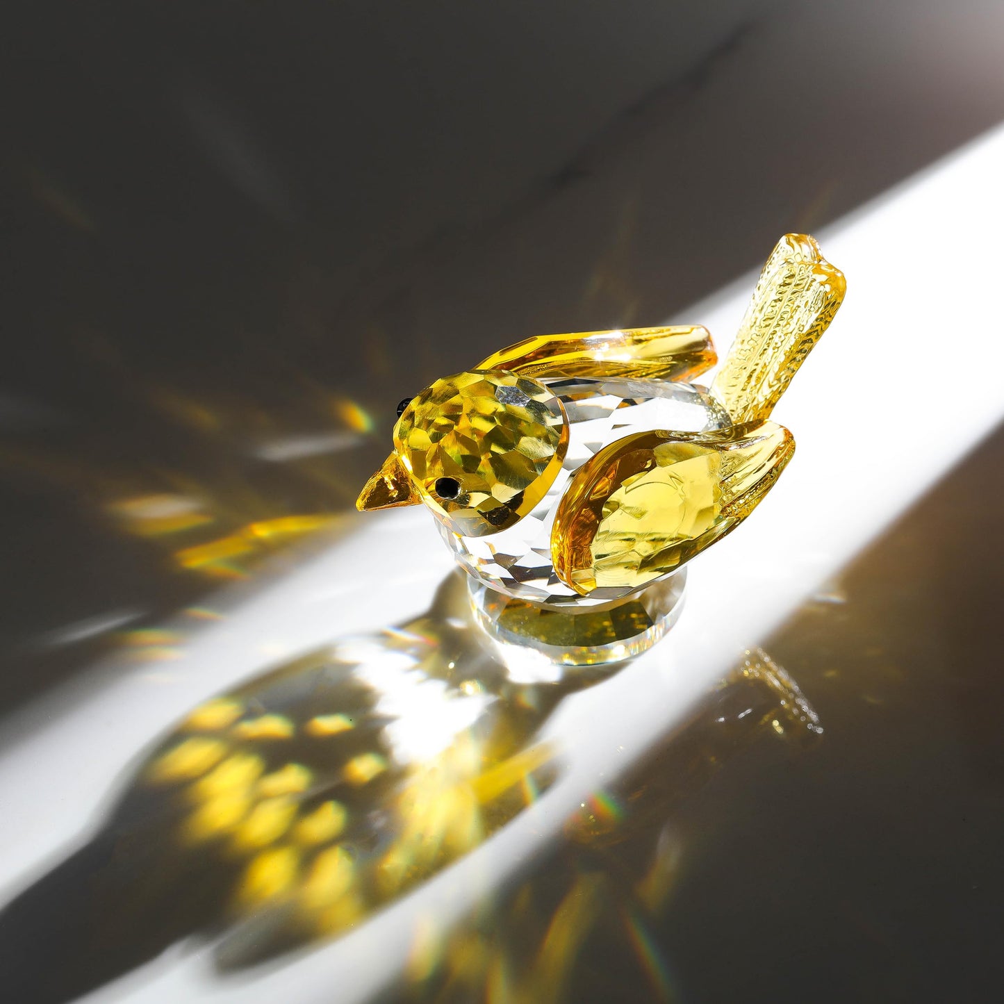 Qianwei Yellow Crystal Bird Figurine Collectible - Handmade Glass Animals Figurines Crystal Office Desk Table Home Decor Paperweight