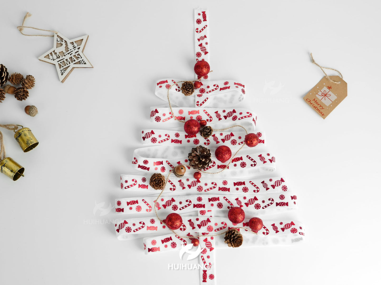 HUIHUANG Candy Cane Christmas Velvet Ribbon 1 inch White Velvet Ribbon with Red Candy Cane Print Ribbons for Gift Wrapping, Tree Ornaments, Wreaths, Garlands, Home Decor- Continuous 10 Yards