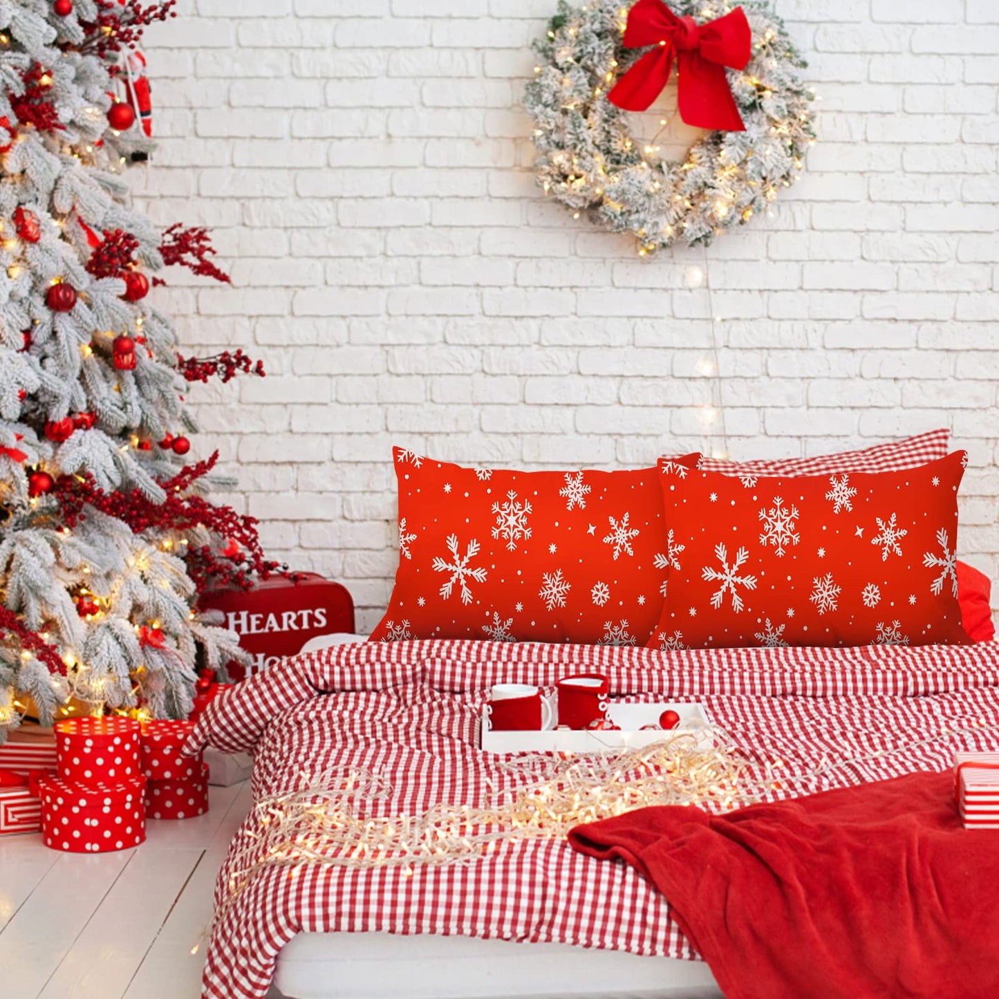 YIYEA Christmas Pillow Cases Queen Size Set of 2, Ultra Soft Double Brushed Microfiber Pillowcases Queen, Christmas Snowflake Bed Pillow Covers, Fade Resistant, Easy Slip-On (20"x30")