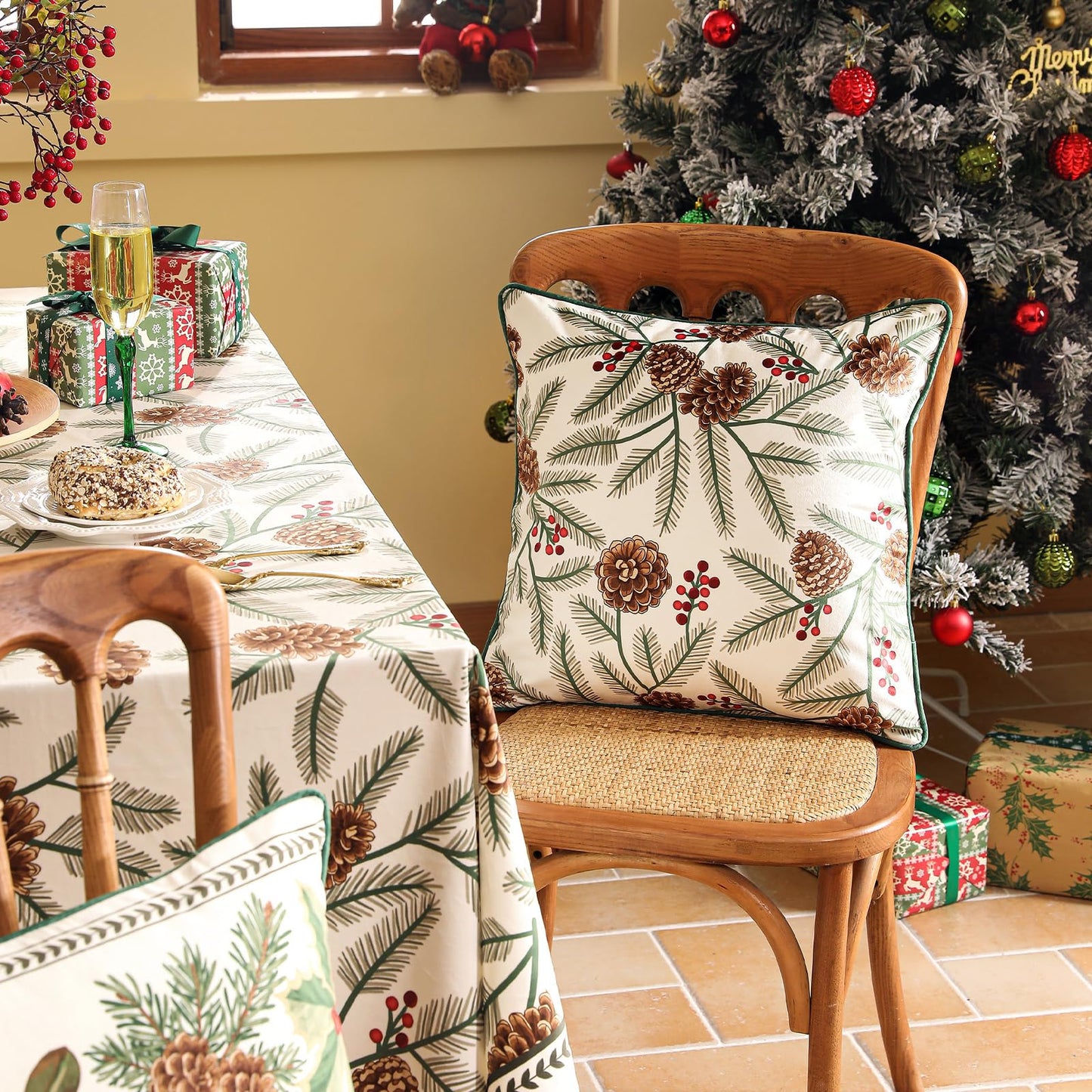 ISAENNE French Chrismas Velvet Throw Pillow Cover,Set of 2,18"x18"-Carol B