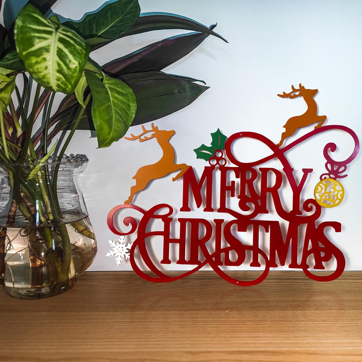 Metal Merry Christmas Wall Decor Christmas Sign Letter Decorative Hanging Plaque Suitable For Indoor Outdoor Room Yard Holiday Decoration