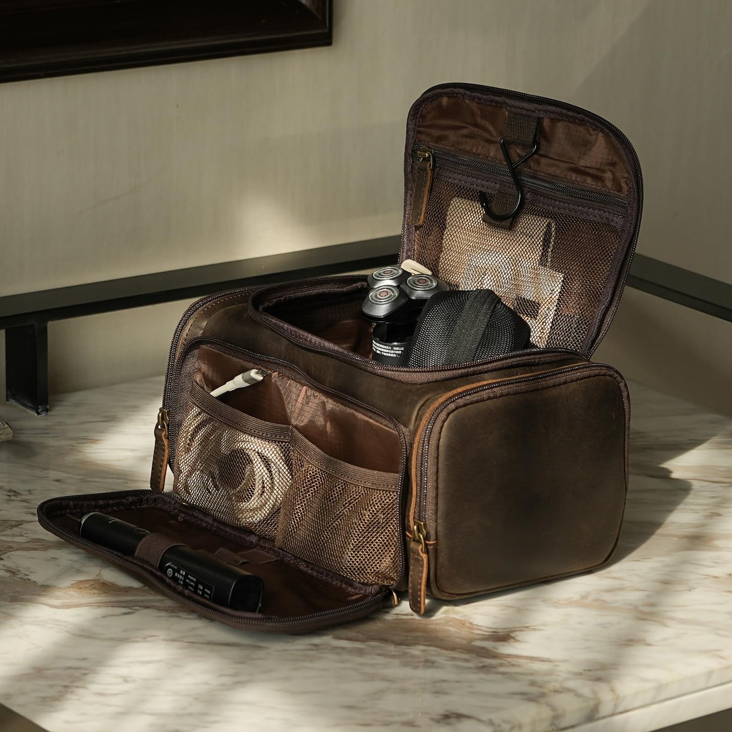 Polare Full Grain Leather Toiletry Case Bag Travel Dopp Kit Organizer Hanging Makeup Cosmetic Shaving Kit Wash Case for Men
