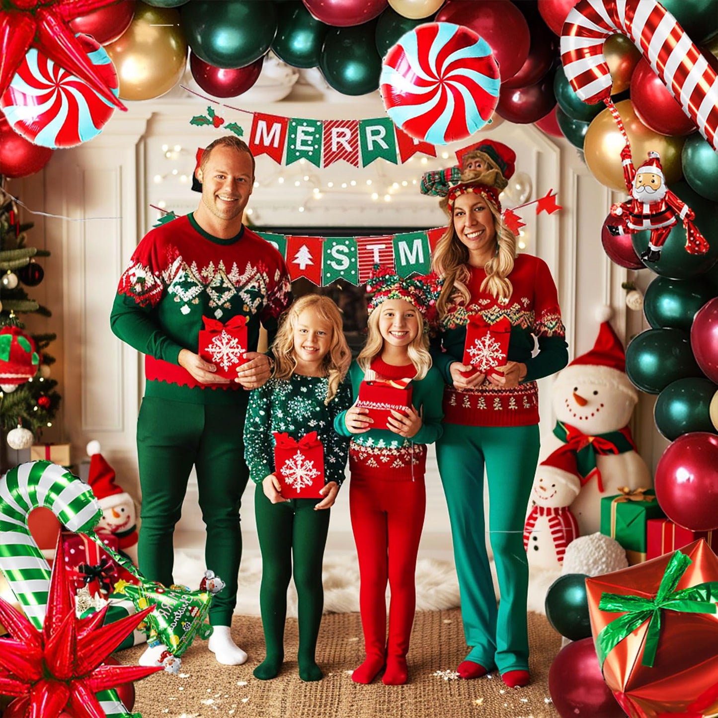 Christmas party decorations with Hunter Green Red Gold Balloon Garland Arch & Xmas Tree Santa Candy Cane Star lollipop gift box ribbons foil Balloons for friendsmas New Year's Eve Decorations