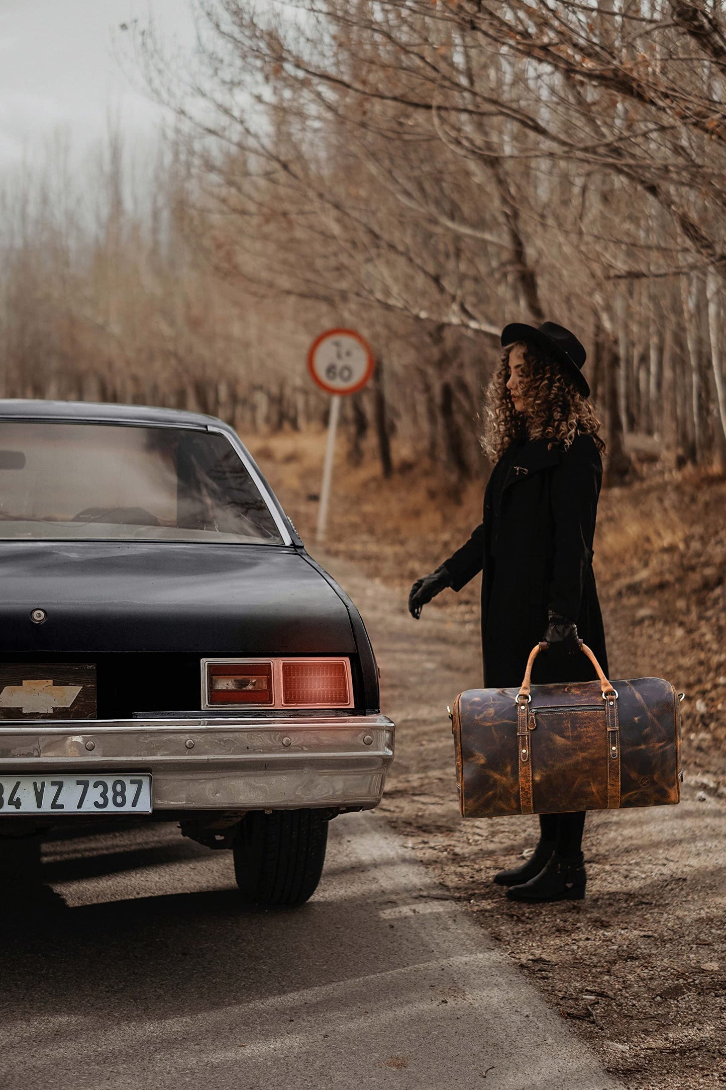 Aaron Leather Goods – Full Grain Leather Duffel Bags for Travel, Weekend, Overnight, and Sports Gym | Stylish Bags for Men and Women.