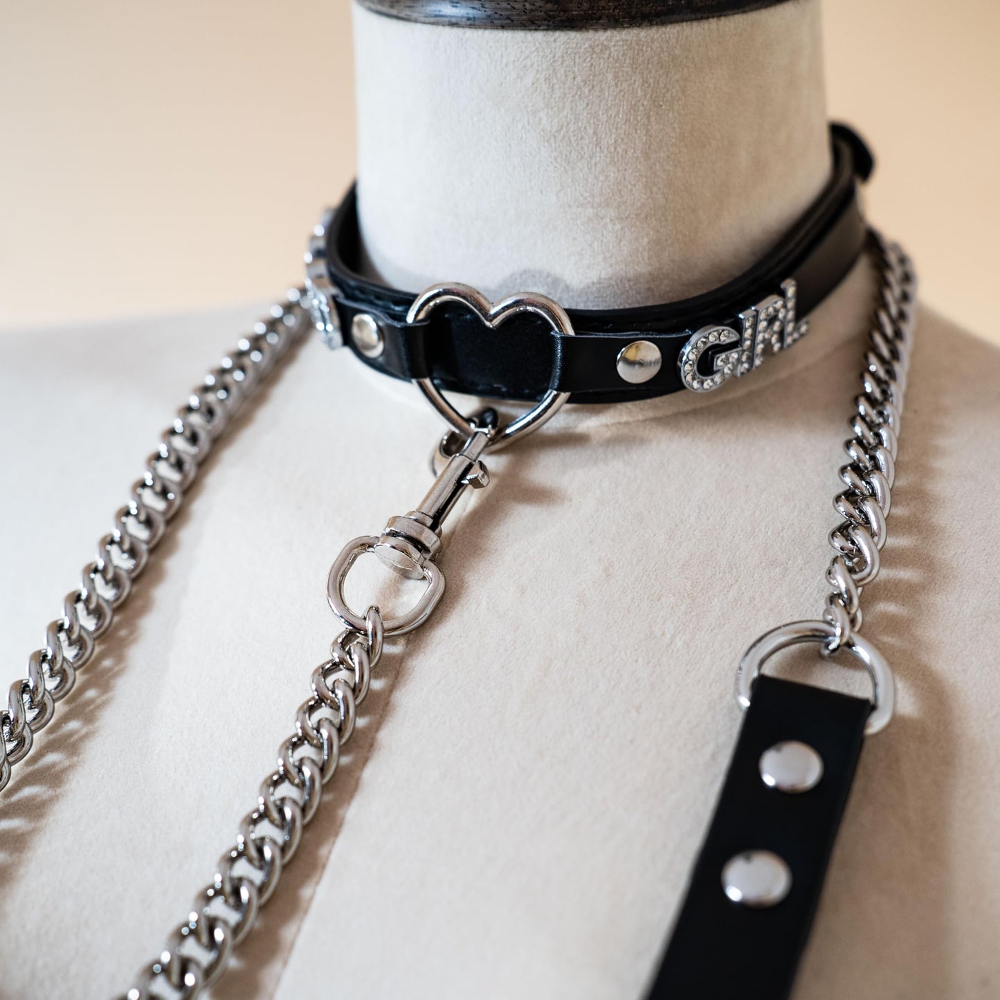 ADEMISHIA Black Heart O-ring Leather Collar and Leash Set, Adjustable Gothic Choker Necklace with Rhinestones Letters 38 Inches Durable Aluminum Chain Leash