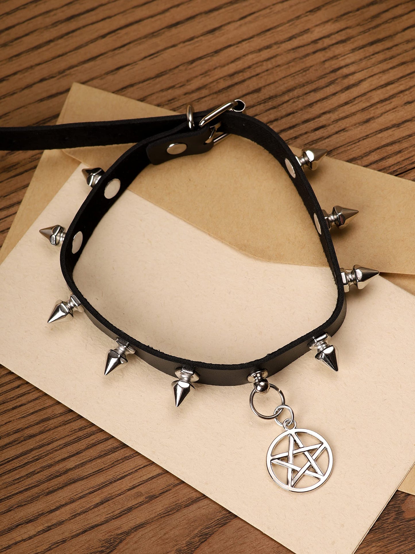 Sacina Gothic Punk Pentagram Star Spiked Choker, Black PU Leather Necklace, Goth Punk Jewelry, Halloween Christmas Jewelry Gift for Women