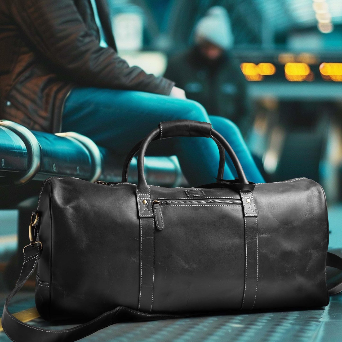 Leather Village Leather Duffel Bags for Men & Women-Stylish Travel Weekender Carry-On Sports Gym Overnight Luggage Bag - 20 Inch - Black