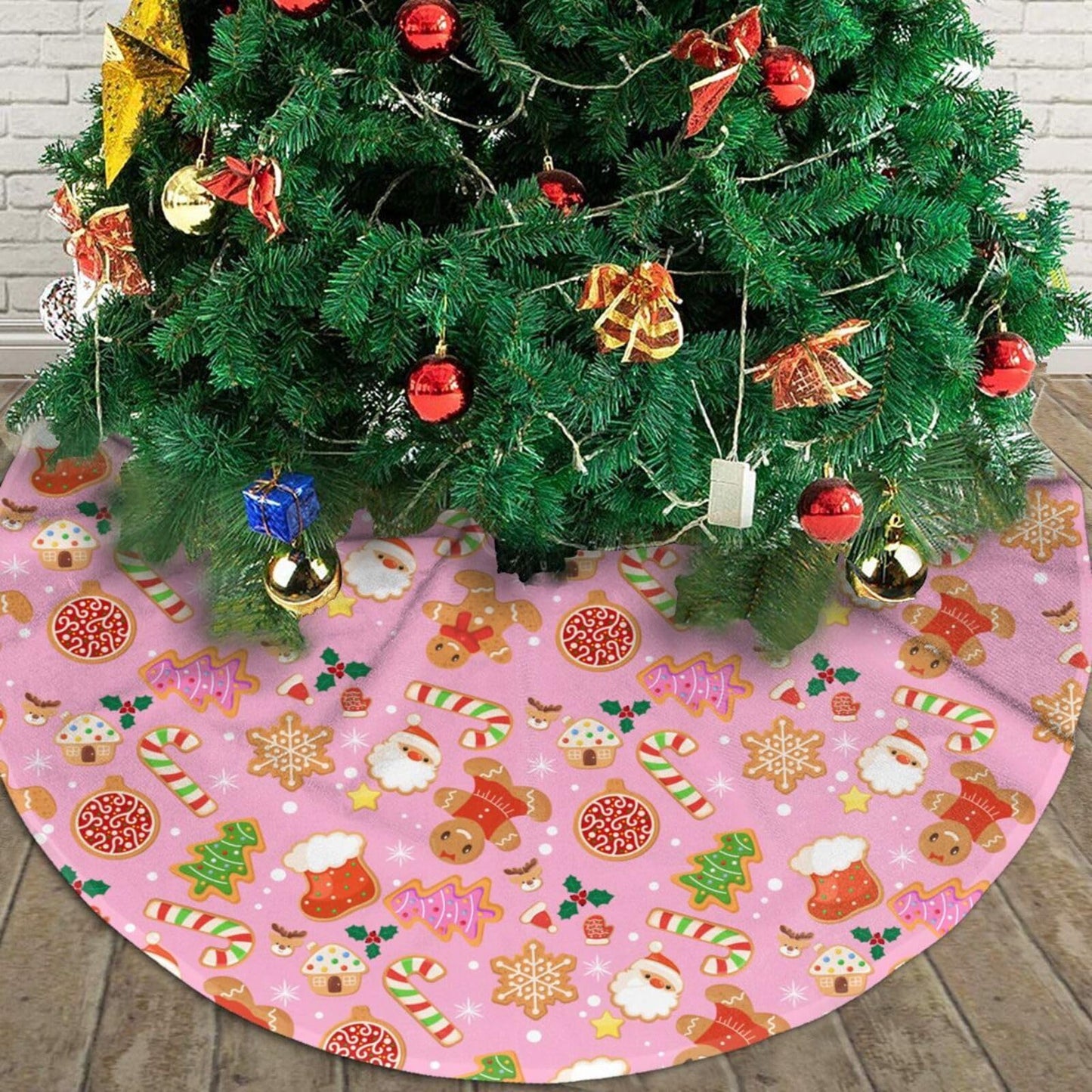 Cute Pink Christmas Cookies Tree Skirt 48 Inches Gingerbread Man Sugar Candy Cane Santa Claus Tree Skirts Xmas Mat Farmhouse Holiday Party New Year Supplies Ornaments Decorations