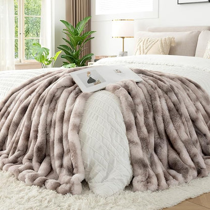 Touchat Luxury Faux Rabbit Fur Throw Blanket for Couch, Super Heavy Warm Cozy Blanket for Sofa Bedroom Living Room, Ultra Soft Fluffy Reversible Plush Blanket for Home Decor Gifts, Tie-dye Coffee