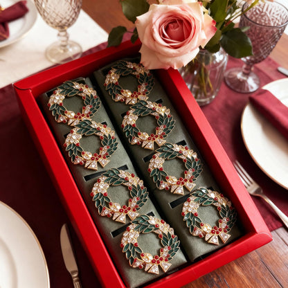 Christmas Wreath Napkin Rings Set of 8, Enamel Berry Gold Alloy Napkin Holders, Holiday Table Decor for Christmas Dinner Place Settings