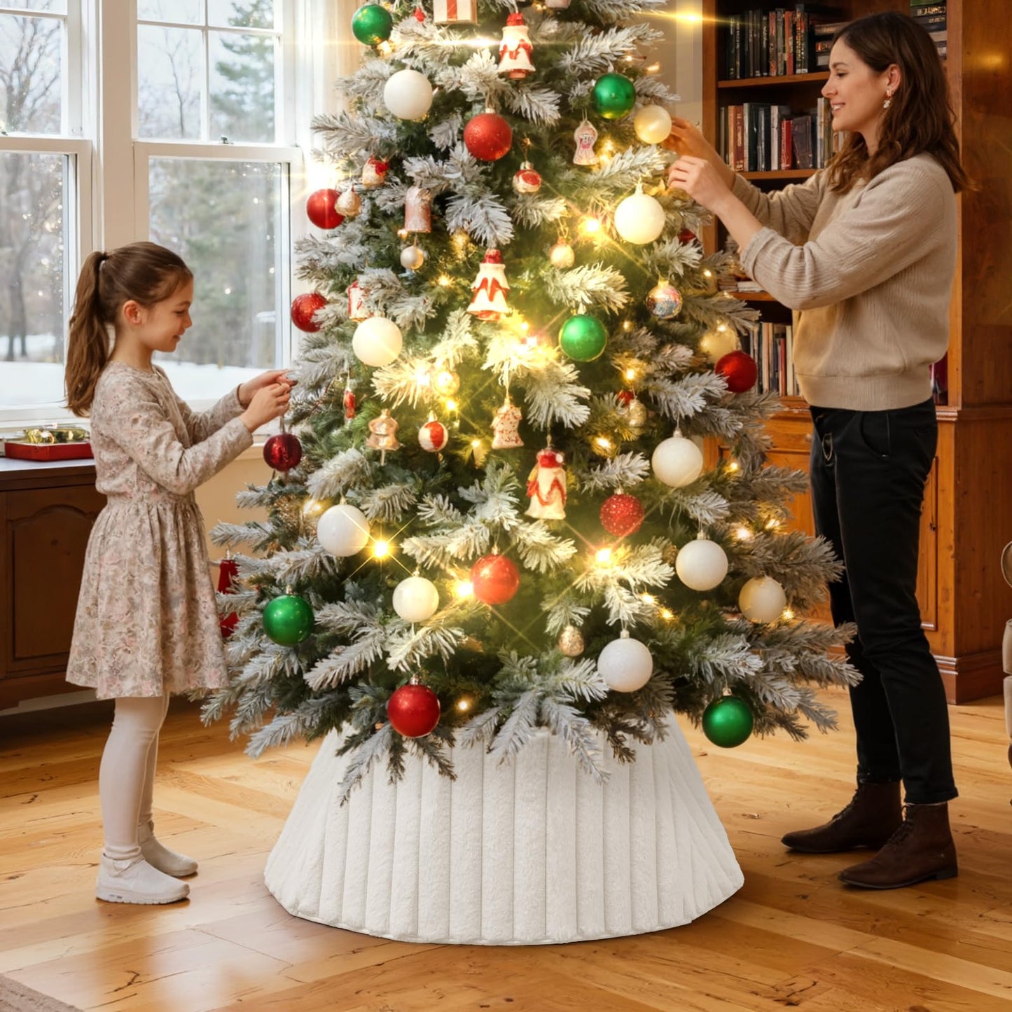 Lanpn 30 Inch Christmas Tree Collar, Plush Tree Collar Tree Stand Cover Xmas Tree Ring Stand Tree Basket Skirt for Winter Home Party Holiday Indoor Christmas Decorations (White, 75cm)