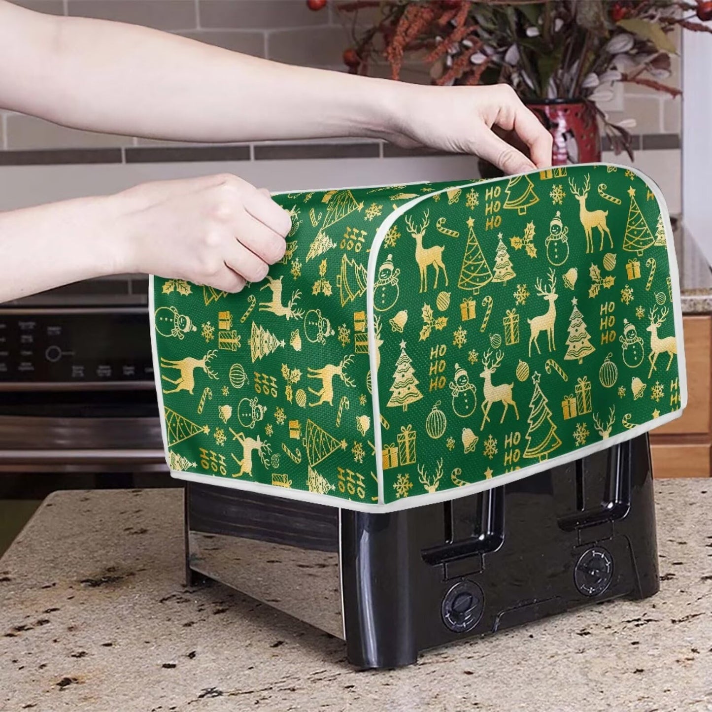 ASQVTIFE Christmas Toaster Covers 4 Slice Wide Slot for Home Christmas Kitchen Decor Green Toaster Oven Covers for Kitchen Counter Kitchen Bakeware Protector Foldable Accessories
