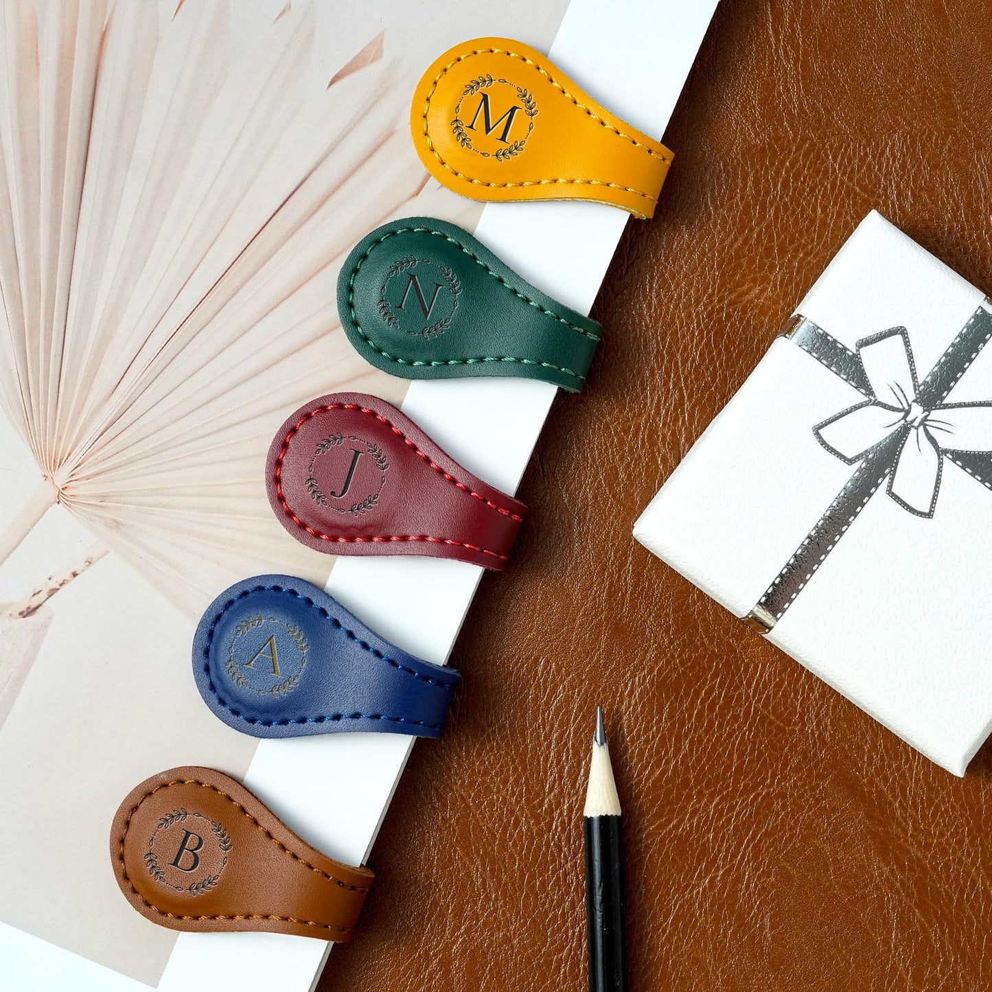KIKIDWIS Personalized Leather Magnetic Bookmark with Pen Holder – Custom Initial Design for Readers（Brown-C）