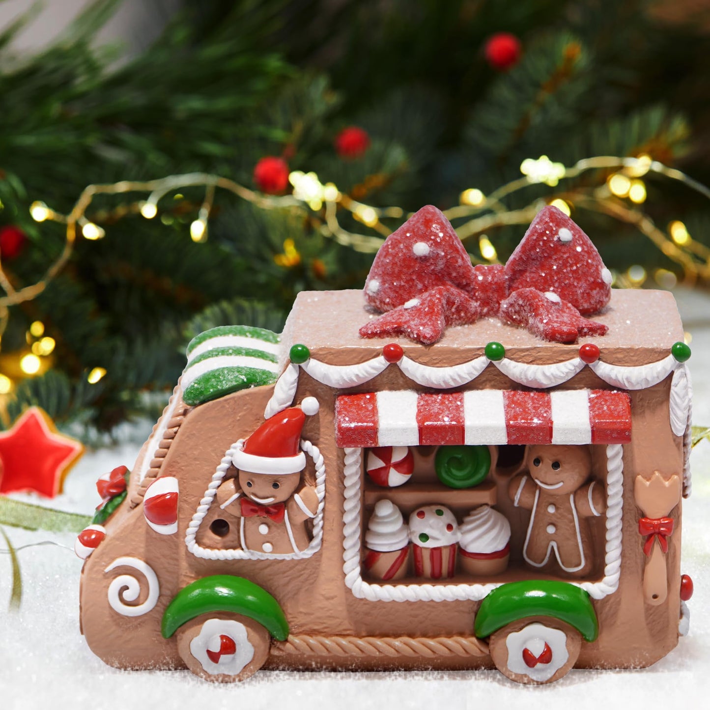 Hodao Gingerbread Sweets Truck Figurine – Resin Christmas Decorations for Home, Indoor Tabletop Decor, Candy & Cupcake Details, Cute Holiday Ornaments, Mini Collectible Gift for Families