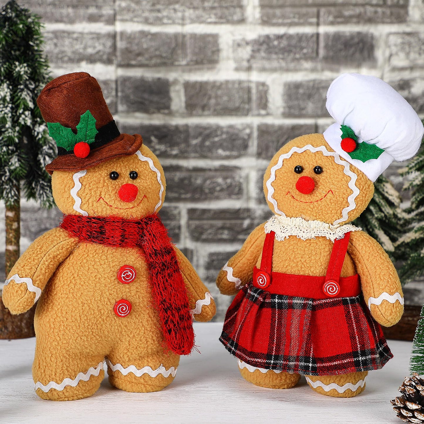 Bencailor 2 Pcs Christmas Throw Pillow Plush Gingerbread Men Pillows Cute Snowman Pillows for Xmas Party Bedroom Cushion Decor(Gingerbread Boy Girl)