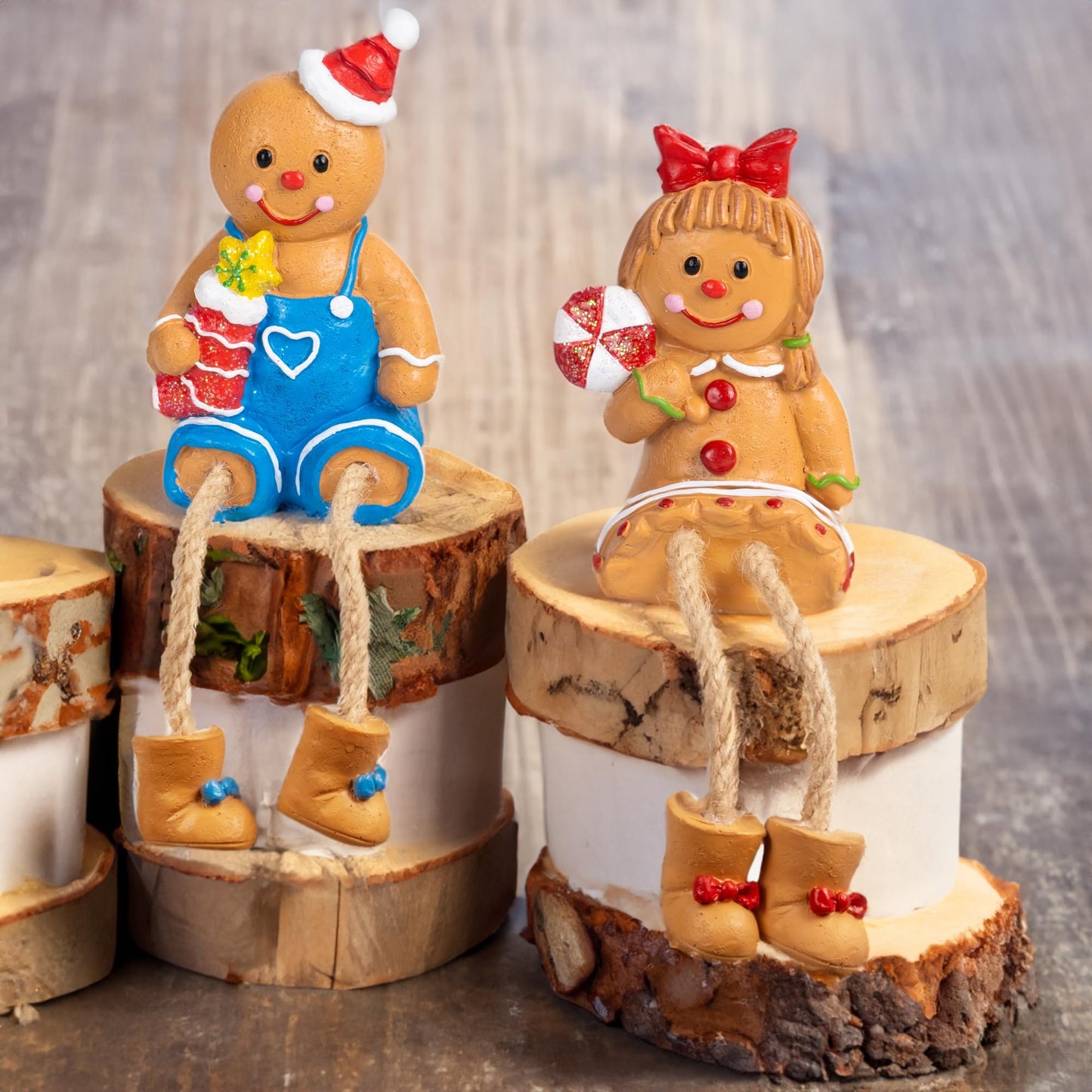 Dazzle Bright Christmas Figurines, Set of 2 Resin Gingerbread Man Sitters with Dangling Legs, Xmas Table Fireplace Shelf Sitters Decorations Sitting Figurines Ornament for Indoor Home Decor