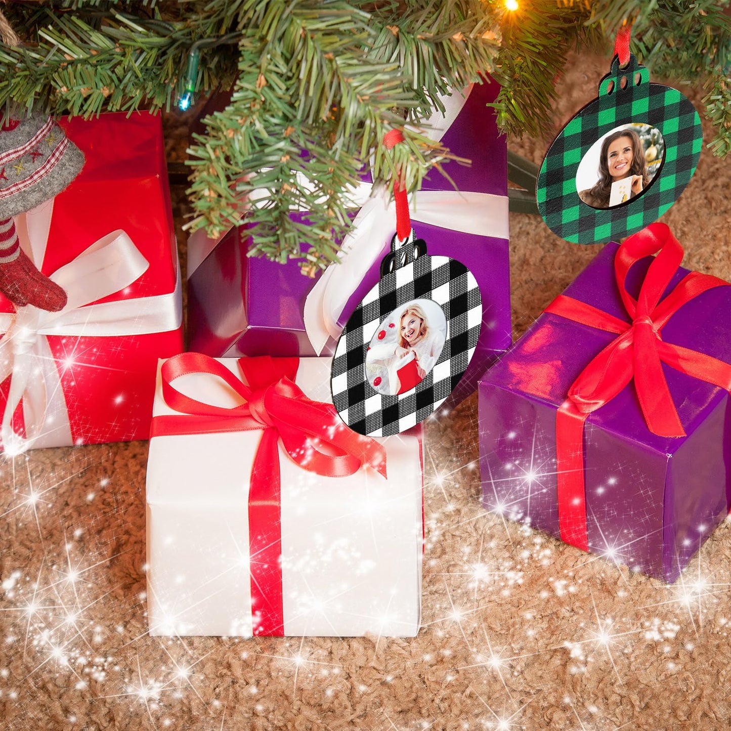 Jetec 12 Pcs Christmas Photo Ornaments Picture Frame Ornaments for Christmas Tree Wooden Ball Plaid Hanging Decorations for Xmas Party Home Decor(Red and Black, Black and White, Green)