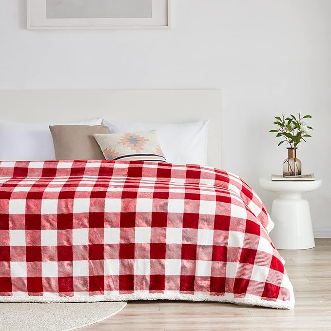 Touchat Sherpa Red and White Buffalo Plaid Christmas Twin Blanket 60" X 70", Fuzzy Fluffy Soft Cozy Blankets, Fleece Flannel Plush Microfiber Throw for Couch Bed Sofa (Red and White)