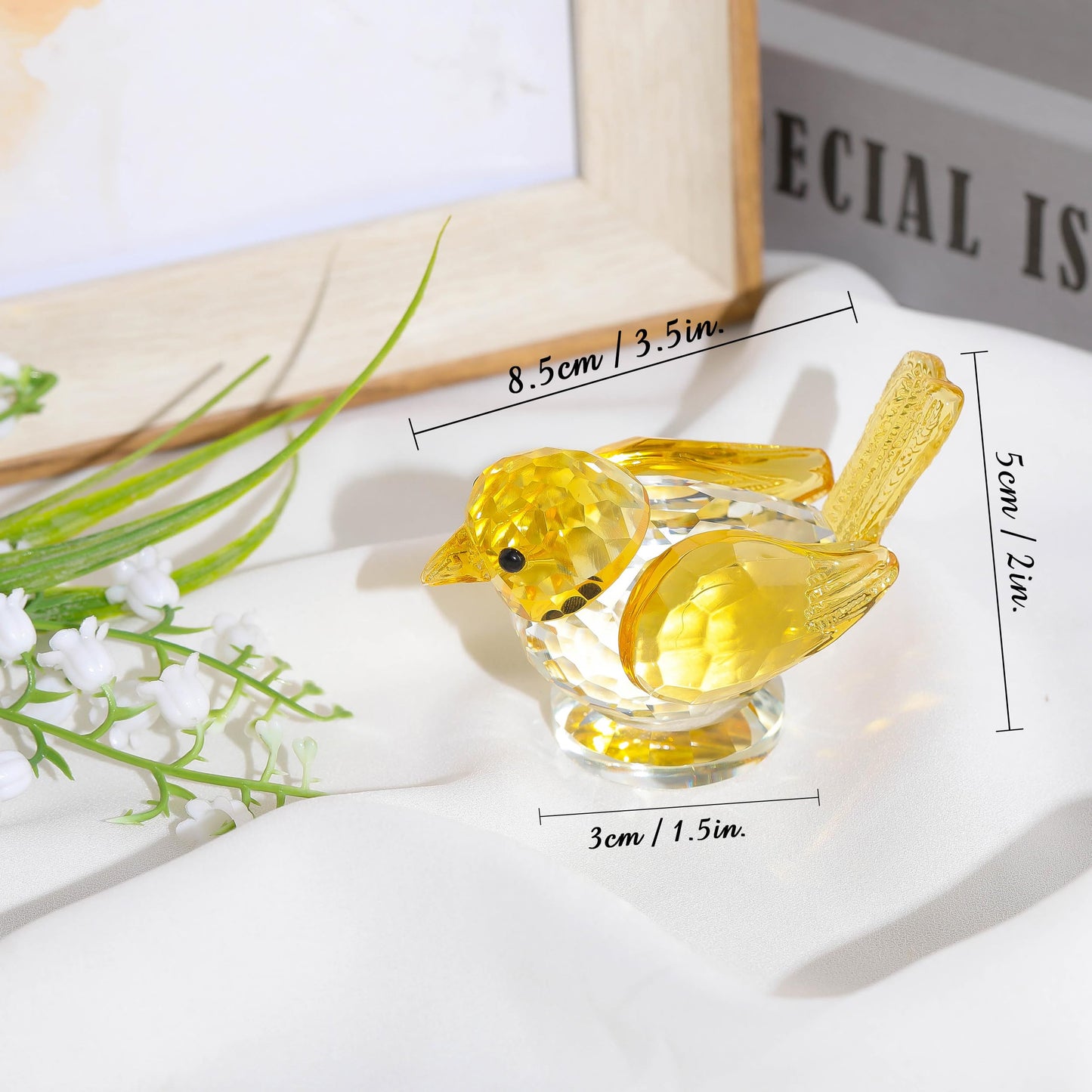 Qianwei Yellow Crystal Bird Figurine Collectible - Handmade Glass Animals Figurines Crystal Office Desk Table Home Decor Paperweight