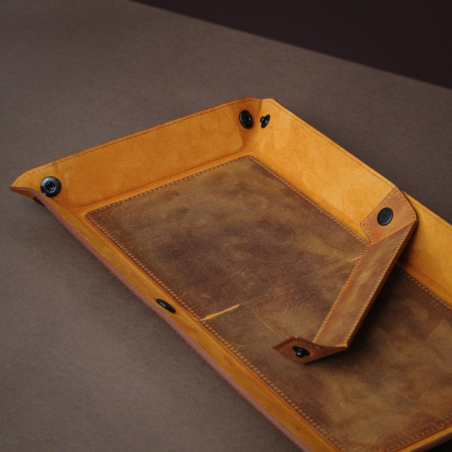 MayaCraft Handmade Leather Catch All Tray and Organizer for Keys, Phones, Jewels, Coins, Rectangular, Choco Brown