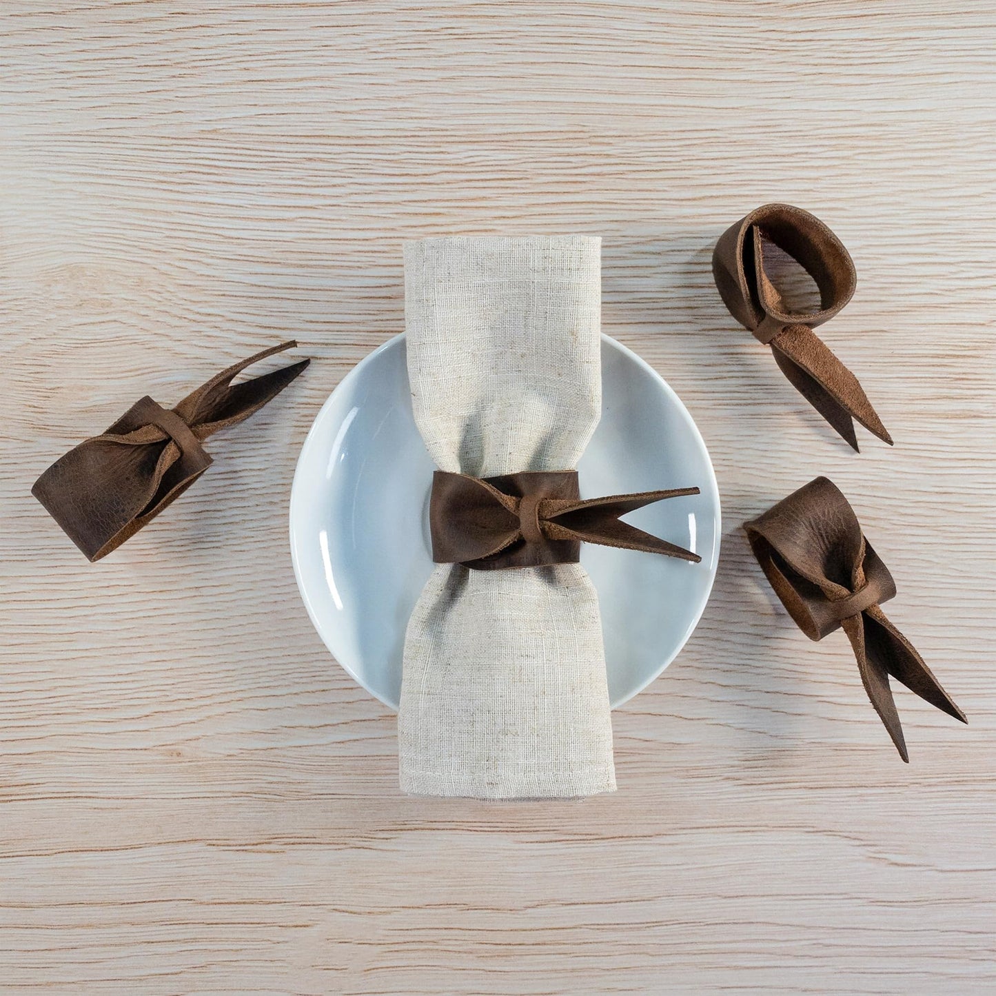 Hide & Groom, Set of 4 Leather Napkin Rings for Wedding Reception, Decoration, Napkin Holders for Dinner Parties, Full Grain Leather, Handmade, Bourbon Brown