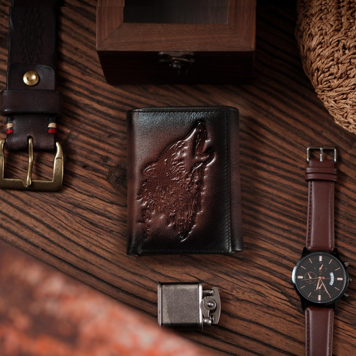 skneephate Men's Trifold Wallet,Wolf Wallets For Men Leather,Rfid Blocking,Gifts For Him Husband (coffee)