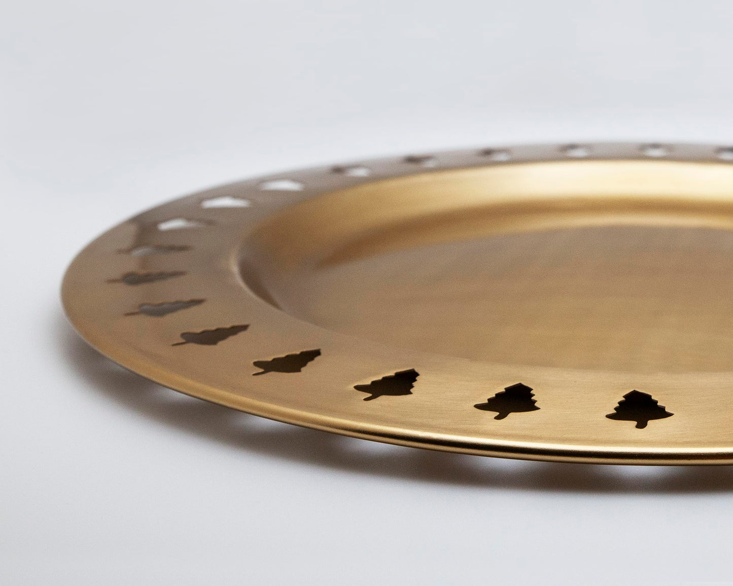 Luene Gold Christmas Tree Tray with Cutouts - Round Circular Charger Plate with Christmas Trees Edge - Decorative Serving Platter, Holiday Cookie Plate for Santa