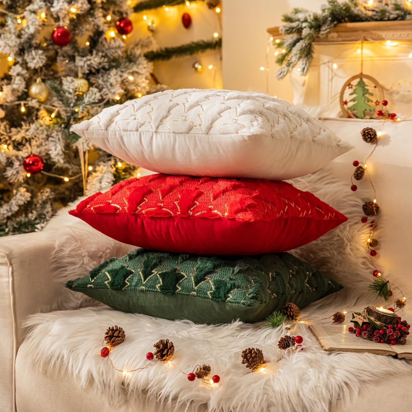 AQOTHES Christmas Tree Green Red Throw Pillow Covers 18x18, Soft Faux Fur Sequins Throw Pillows for Couch Sofa Bed Room Cushion Covers Holiday Decorations