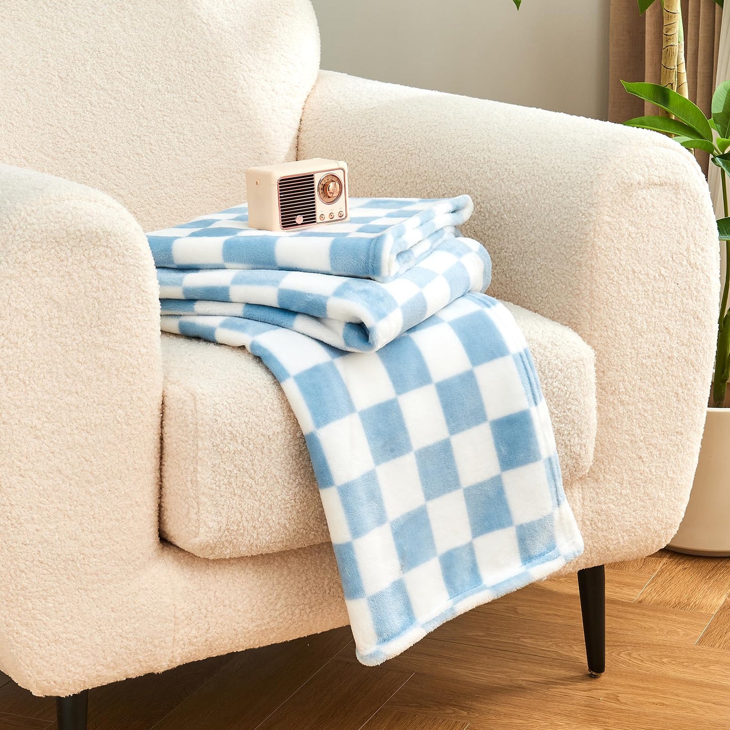 Edenleaf Checkered Blanket Flannel Throw Blankets Soft Cozy Checkered Grid Print Chessboard Gingham Pattern Throws for Bed Sofa Couch for All Seasons, 50x60 Inch, Blue