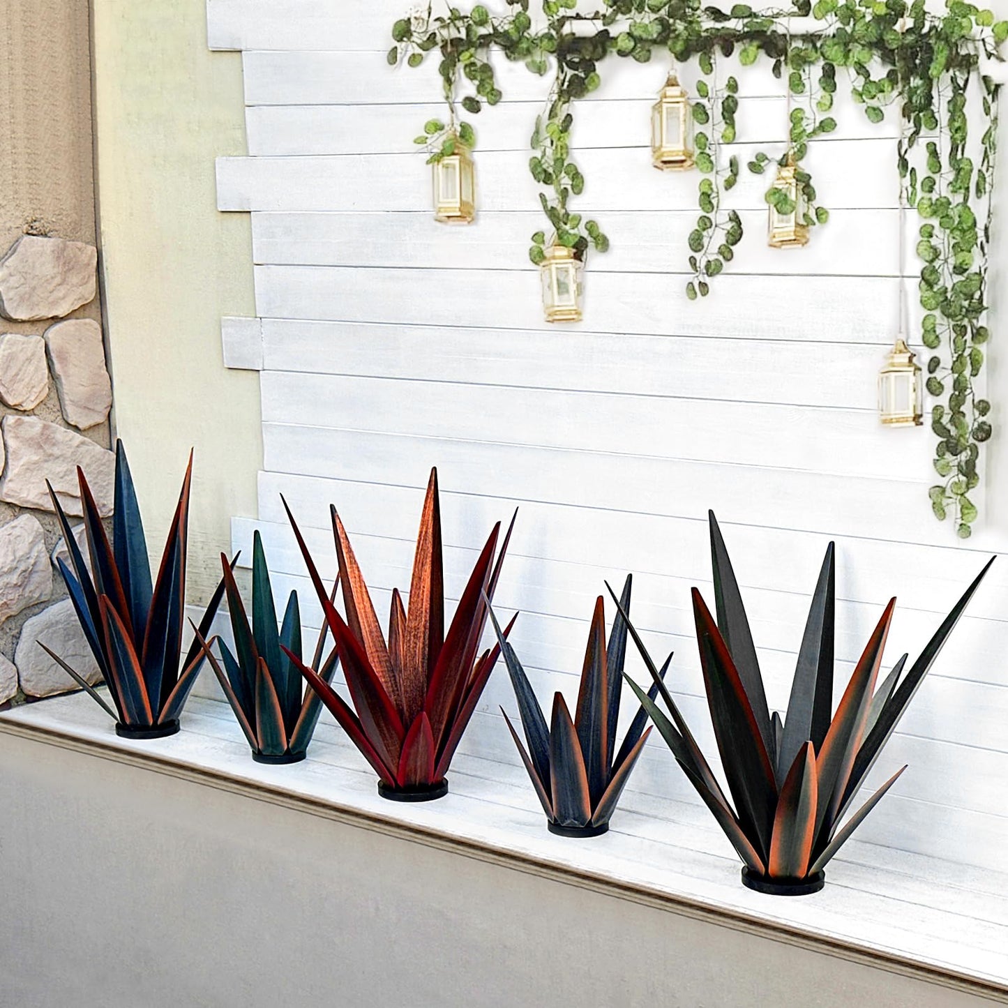 KODIBO Large Tequila Rustic Sculpture, Rustic Metal Agave Plants for Outdoor Patio Yard, Home Decor Hand Painted Metal Agave Garden Yard Statue, Outdoor Lawn Ornaments (Black - L (W/Solar Light))