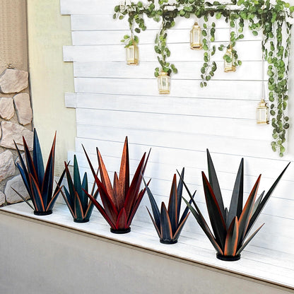 KODIBO Large Tequila Rustic Sculpture, Rustic Metal Agave Plants for Outdoor Patio Yard, Home Decor Hand Painted Metal Agave Garden Yard Statue, Outdoor Lawn Ornaments (Black - L (W/Solar Light))