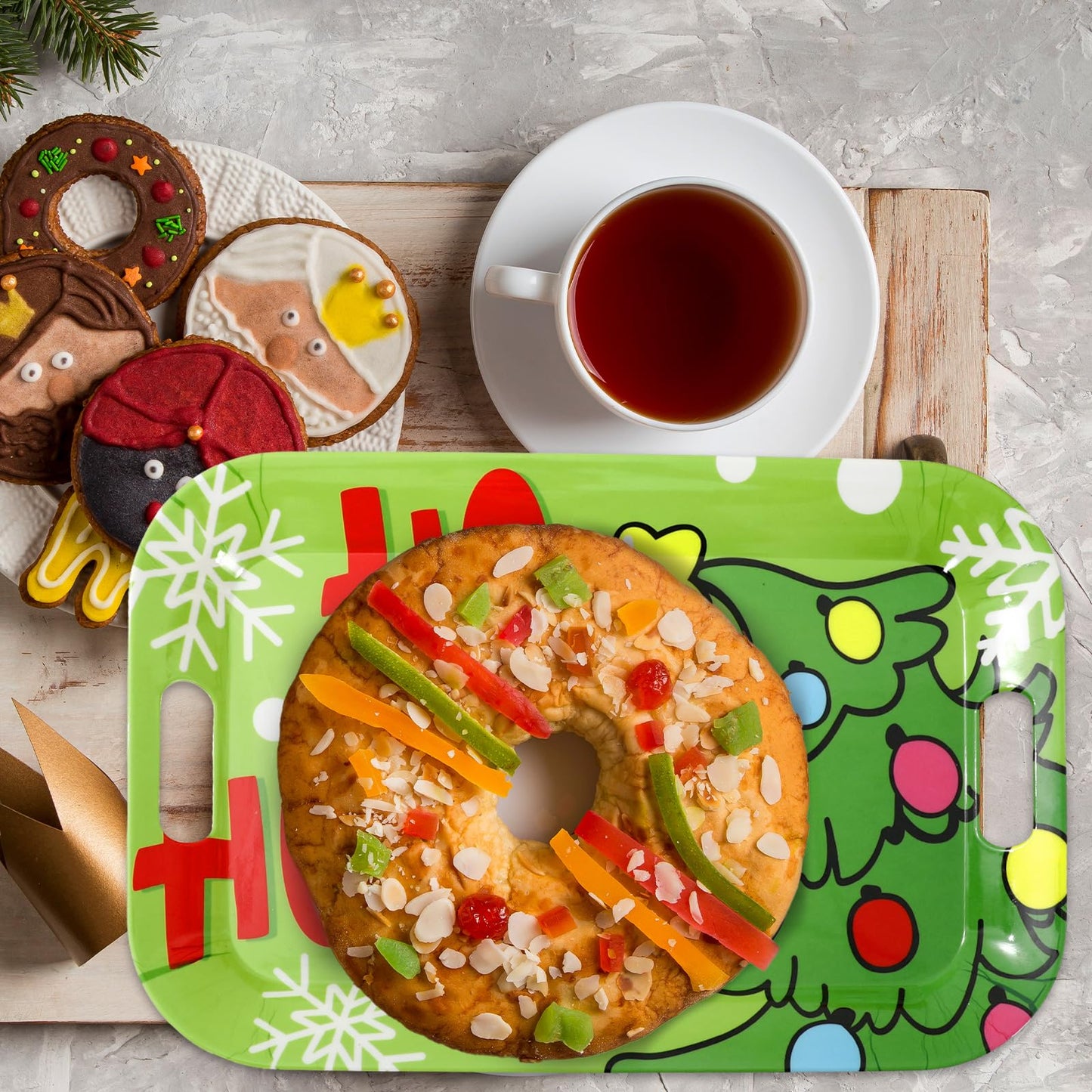 JarThenaAMCS 3Pcs Christmas Serving Trays 16.4 x 11 Inch Xmas Tree HOHOHO Snowflake Platter with Handles Reusable Green Serving Dishes for Winter Birthday Party Sharing Snacks Fruit Dessert