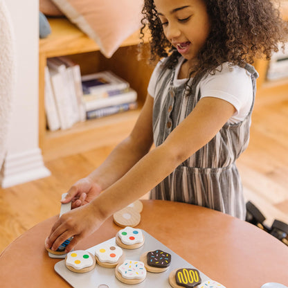 Melissa & Doug Slice and Bake Cookies Wooden Play Food Set with Toppings Pretend Cookies and Baking Sheet, Wooden Play Food Set, Toy Baking for Kids Ages 3+