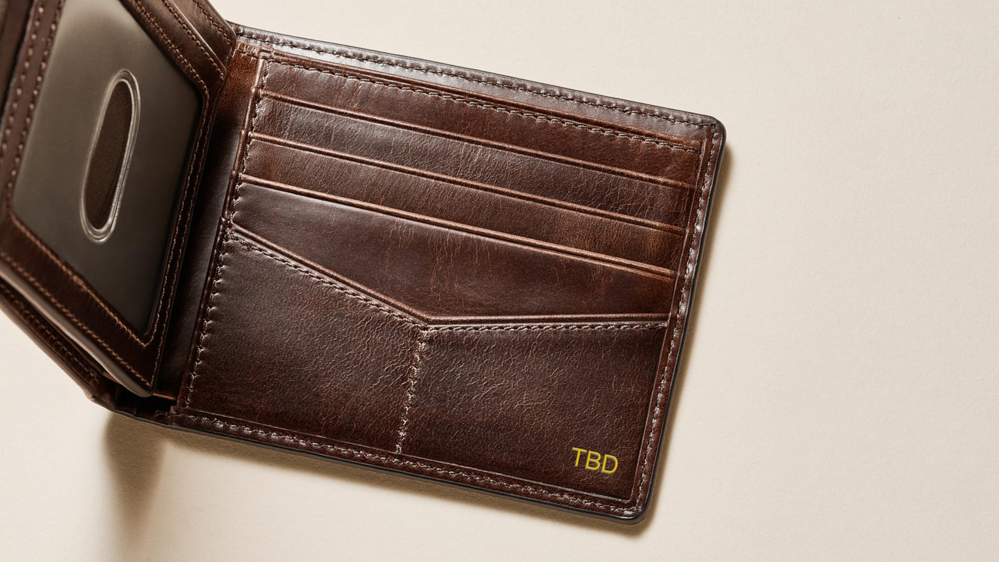 Fossil Men's Wallet, Derrick Leather RFID-Blocking Wallet, Bifold with Flip ID, Dark Brown