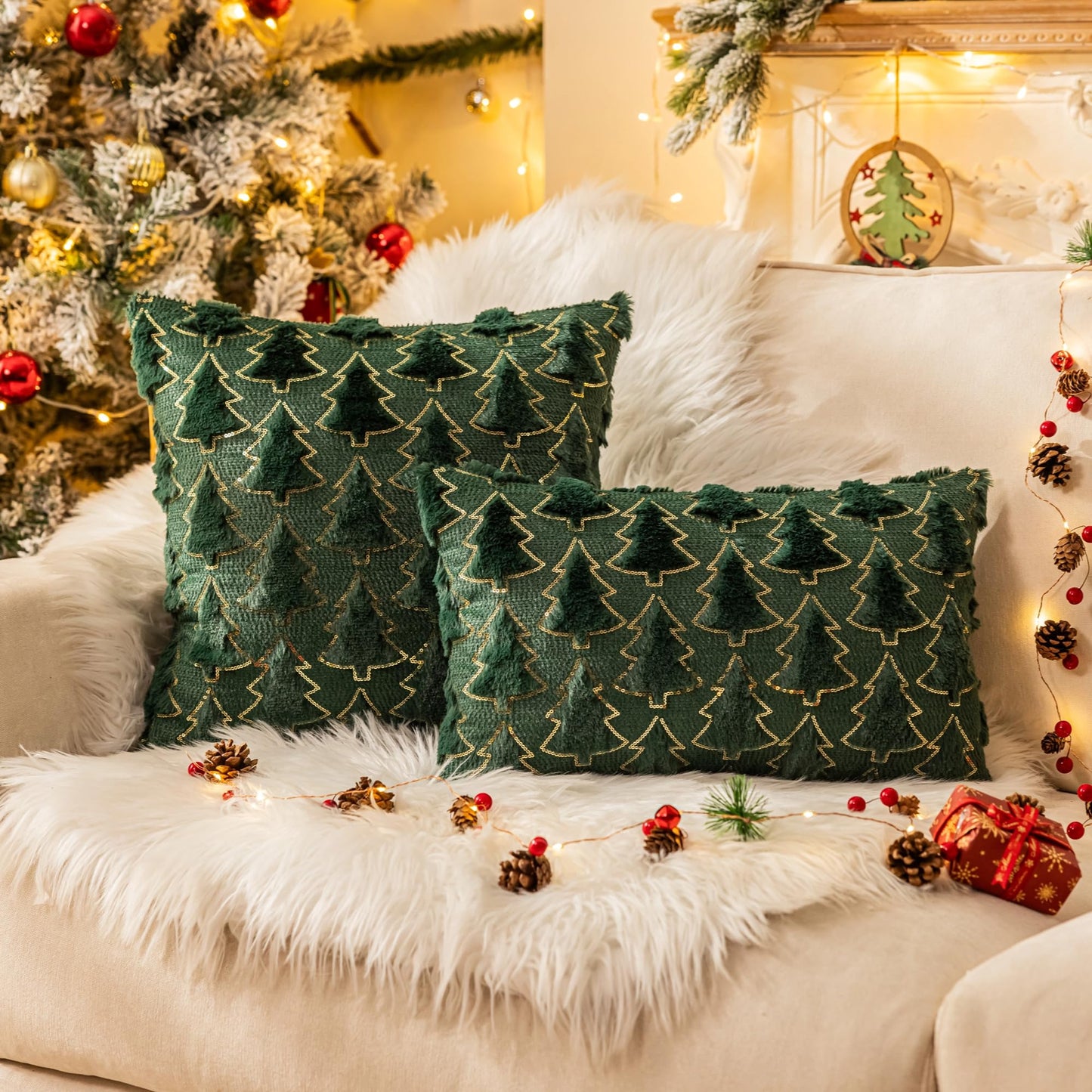 AQOTHES Christmas Tree Green Throw Pillow Covers 18x18, Soft Faux Fur Sequins Throw Pillows for Couch Sofa Bed Room Cushion Covers Holiday Decorations