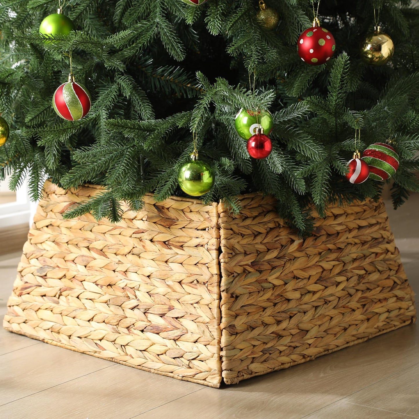 Suncalla 22 Inch Christmas Tree Collar Water Hyacinth Woven Farmhouse Square Base Cover Christmas Tree Basket for Xmas Holiday Decorations(Natural)