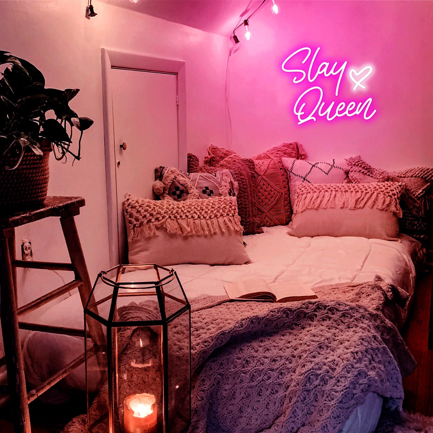 Kavaas Slay Queen Neon Signs 15.3" x 12.6", Pink LED Light Up Signs for Wall Decor | Slay Queen Sign for Girls Bedroom, Bar, Office, Dorms