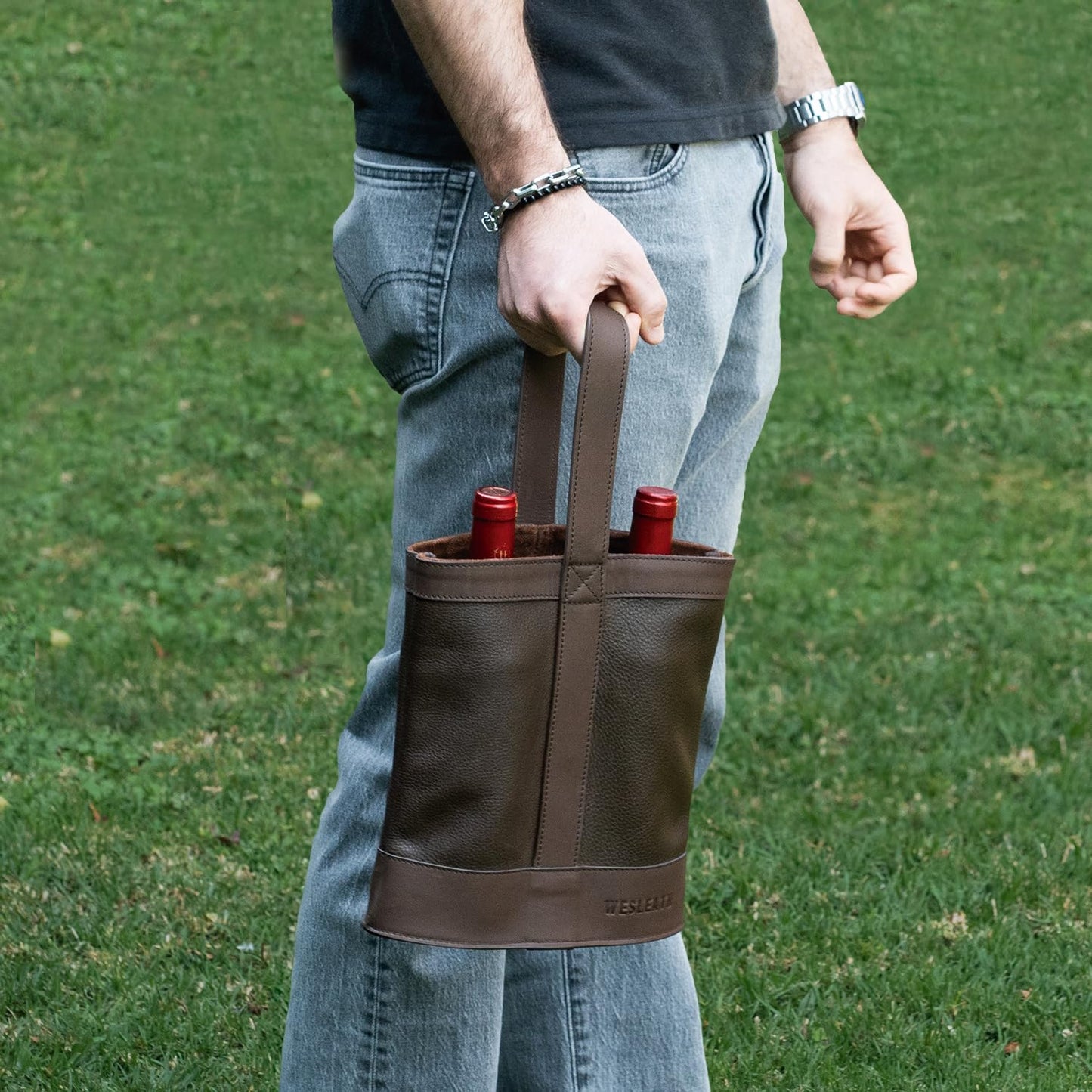 WESLEATH Double Wine Carrier Bag – Leather Wine Tote for Two Bottles with Handles & Metal Buckle – Protective Carrier for Picnic, Wine Champagne Gift Bag (Moka)