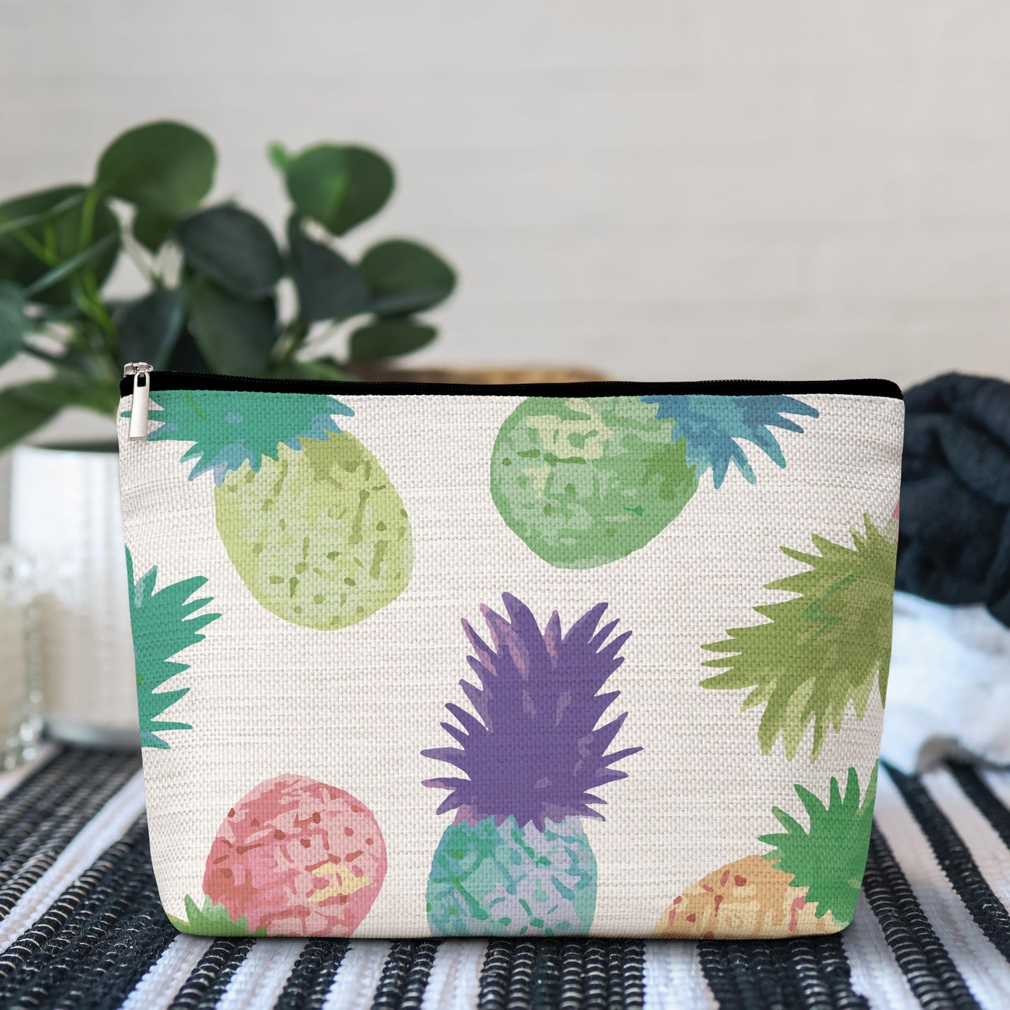 GREOXG Pineapple Makeup Bag, Small Travel Cosmetic Bag with Zipper, Cute Makeup Pouch Gift Ideas for Women Teen Girls Friends Mom Sisters Teacher Birthday Christmas Wedding Graduation-E22