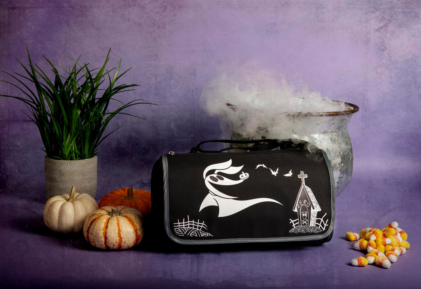 Picnic TIME Disney Nightmare Before Christmas Zero Blanket Tote Picnic Blanket, Folding Outdoor Beach and Camping Blanket with Carry Tote and Zipper Pocket, Water Resistant Fleece, (Black)