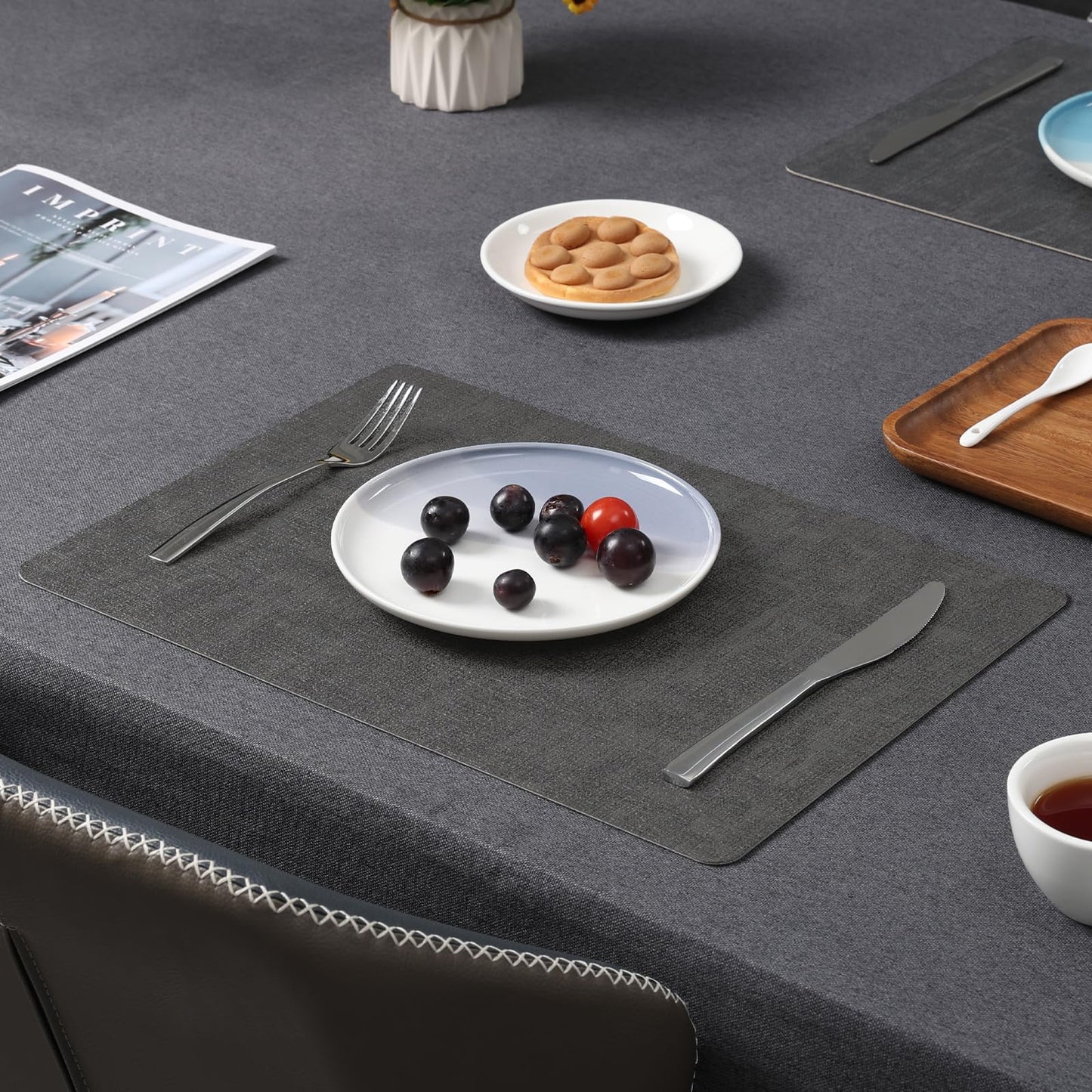 Myir JUN Placemats Dual Sided, Faux Leather Place Mats Set of 4 Indoor Placemat for Dining Table Outdoor Place Mat Manteles Individuales Square Non-Slip Washable Table Mats (Gray Beige, Set of 4)