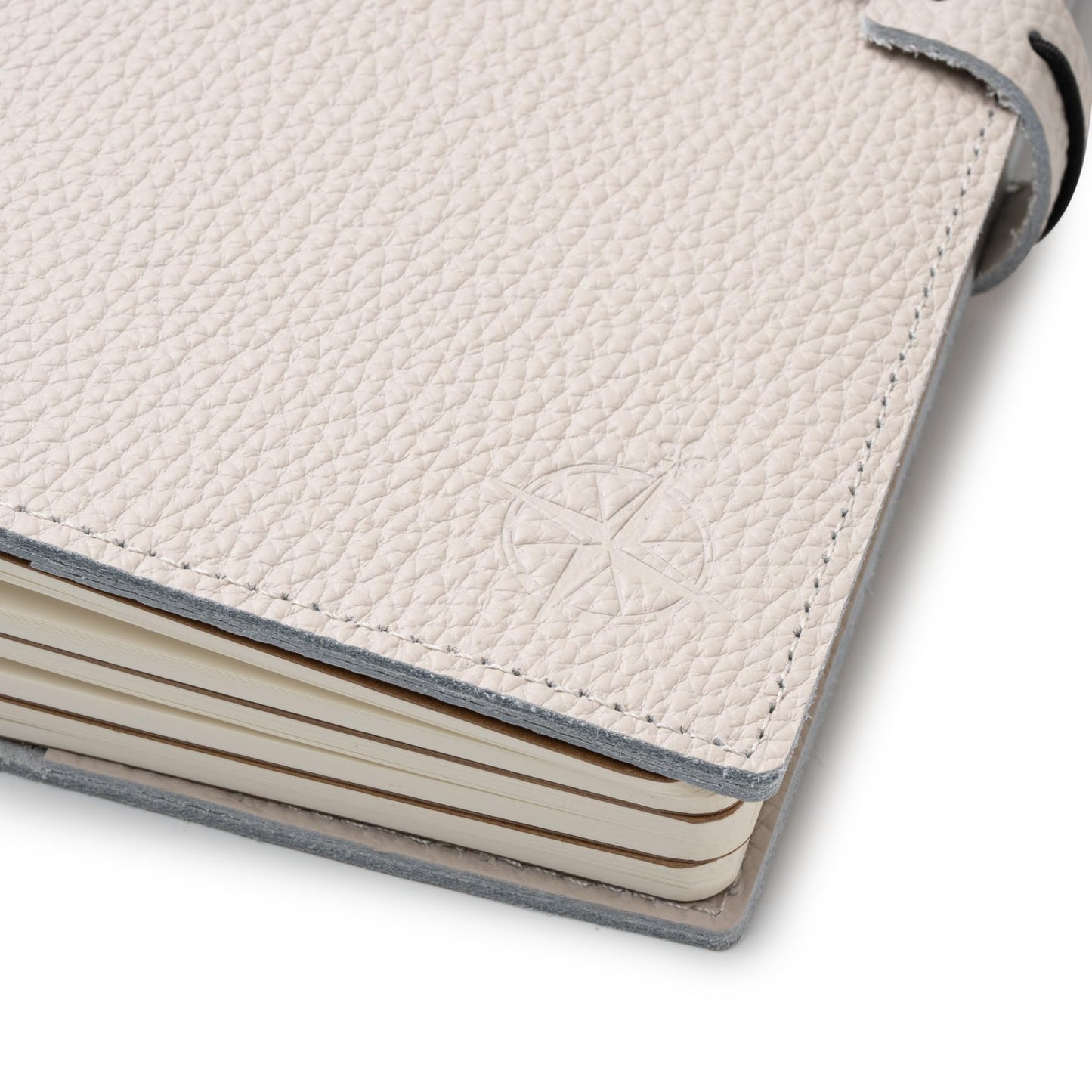 WANDERINGS A5 Travelers Notebook with Pockets – Oat Leather Journal – 6" x 8.5" (15 x 22cm) – Refillable Travel Journal – 120 GSM Blank Inserts