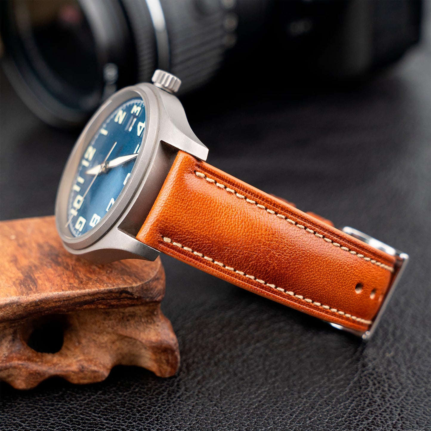 Gomvadr Quick Release Leather Watch Band, Two Tone Oil-tanned Top Grain Leather Watch Straps 18mm 20mm 21mm 22mm Replacement Watch Belt for Men Women (Cognac/Silver Buckle, 18mm)