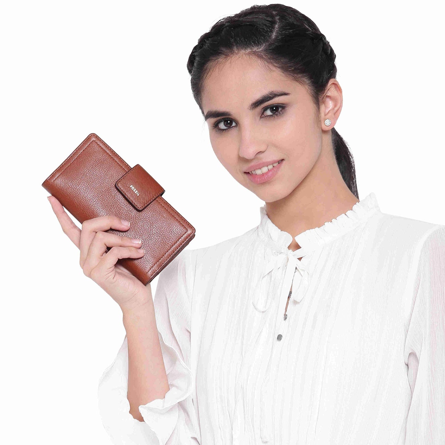 Fossil Women's Wallet, Logan Leather Wallet RFID Blocking Tab Clutch, Brown