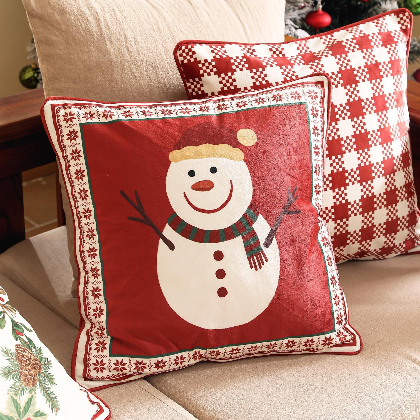 ISAENNE French Chrismas Velvet Throw Pillow Cover,Set of 2,18"x18"-Carol D